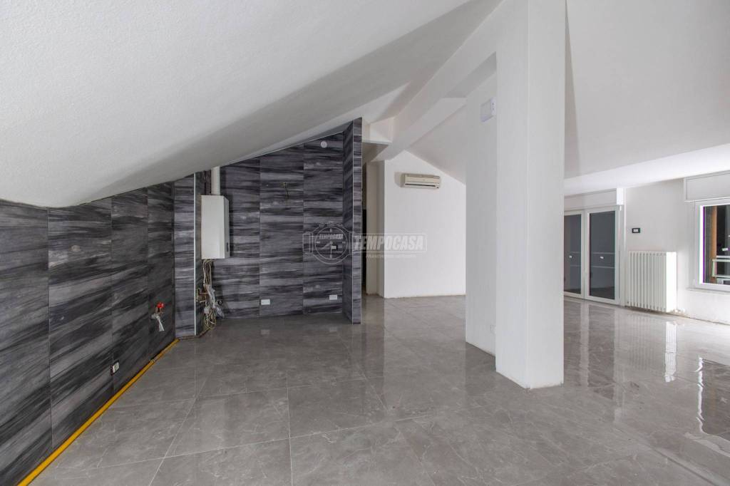 appartamento in vendita a Reggio nell'Emilia in zona Baragalla