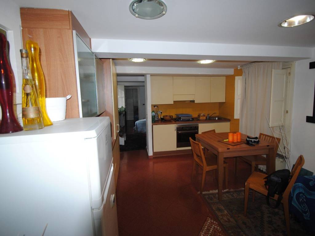 appartamento in vendita a Reggio nell'Emilia in zona Città Storica