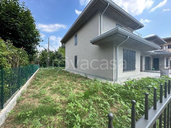 casa indipendente in vendita a Reggio nell'Emilia in zona Rivalta