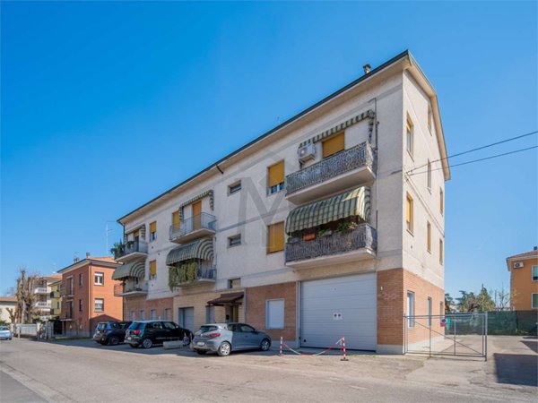 appartamento in vendita a Reggio nell'Emilia in zona Tribunale