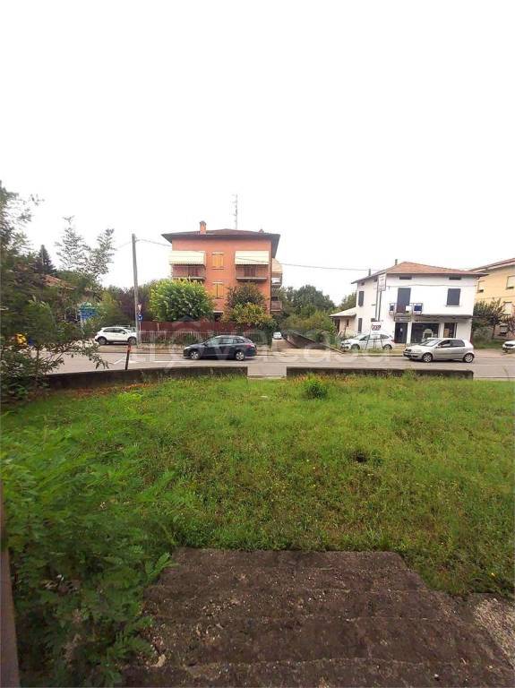 quadrivano in vendita a Reggio nell'Emilia in zona Rivalta