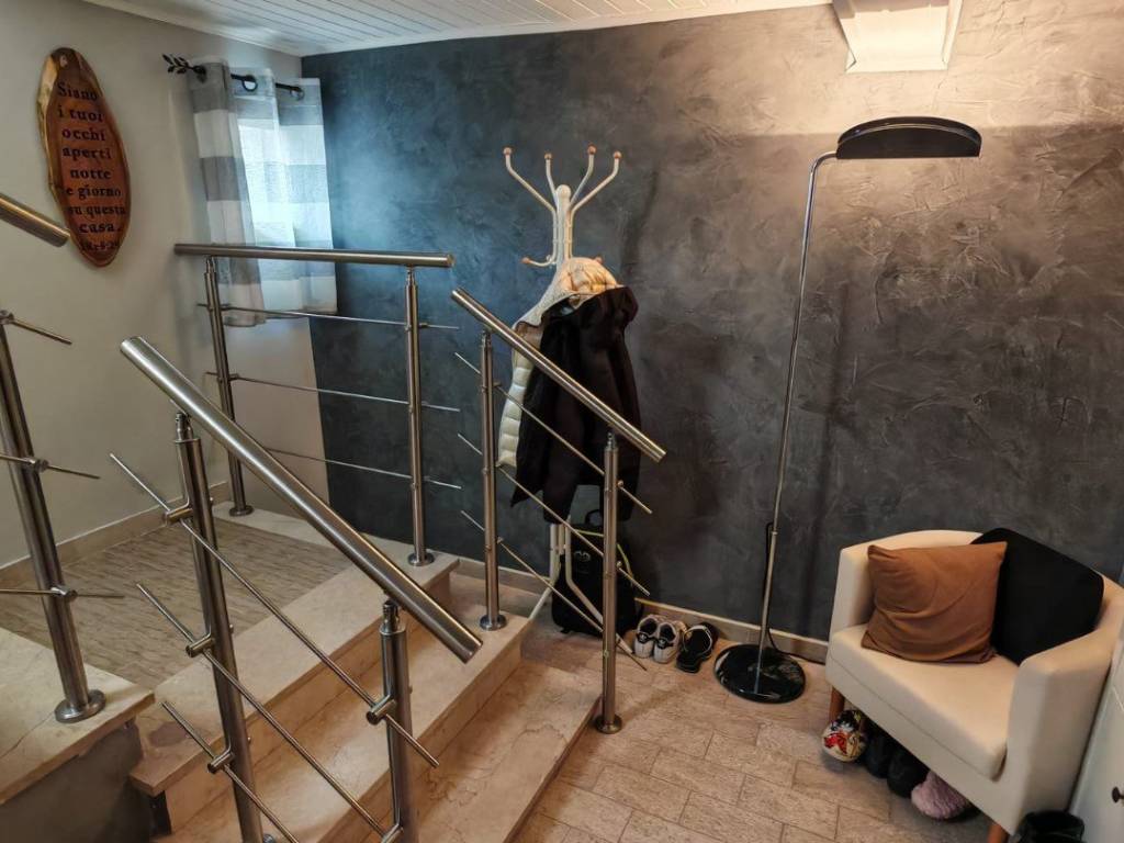 casa indipendente in vendita a Reggio nell'Emilia in zona Rivalta