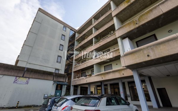 appartamento in vendita a Reggio nell'Emilia in zona Città Storica