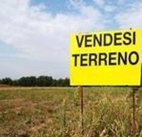 terreno edificabile in vendita a Reggio nell'Emilia in zona Città Storica