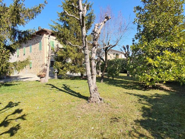 casa indipendente in vendita a Reggio nell'Emilia in zona Codemondo