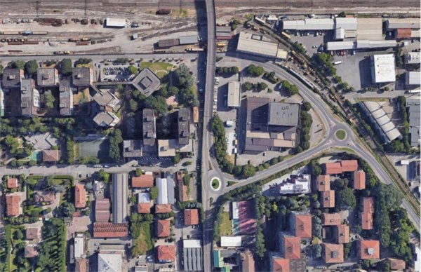 negozio in vendita a Reggio nell'Emilia in zona Ospizio