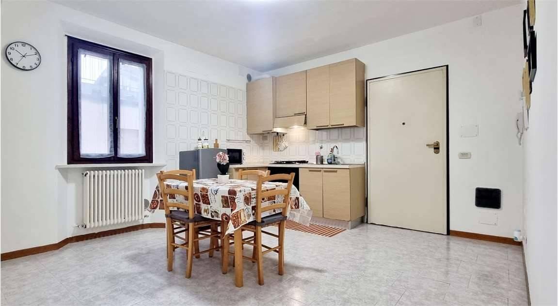 appartamento in vendita a Reggio nell'Emilia in zona Città Storica