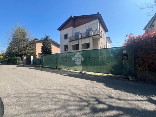 appartamento in vendita a Reggio nell'Emilia in zona Carrozzone