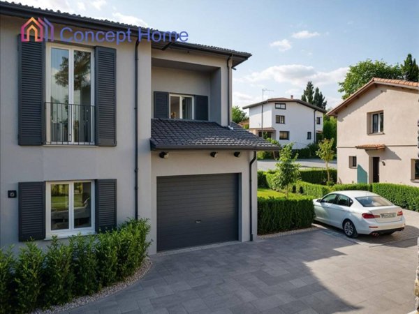 casa indipendente in vendita a Reggio nell'Emilia in zona Coviolo