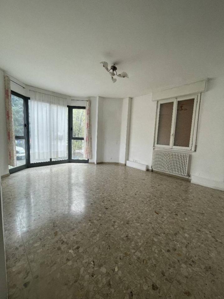 appartamento in vendita a Reggio nell'Emilia in zona Città Storica