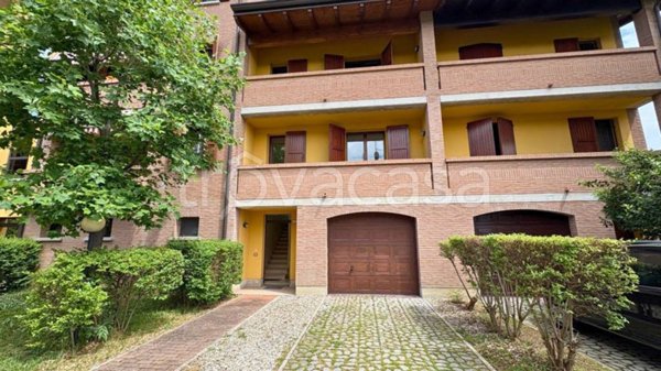 casa indipendente in vendita a Reggio nell'Emilia in zona Roncocesi