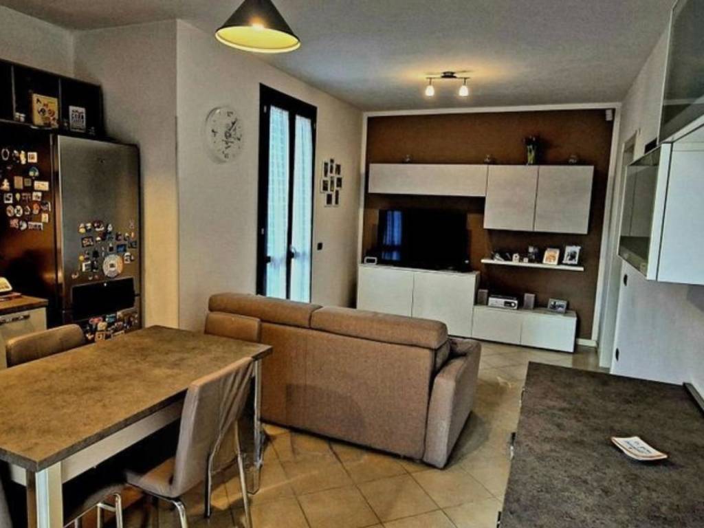 appartamento in vendita a Reggio nell'Emilia in zona Città Storica