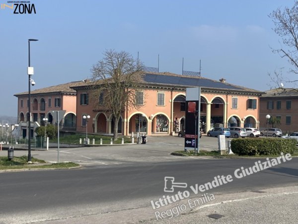 casa indipendente in vendita a Reggio nell'Emilia