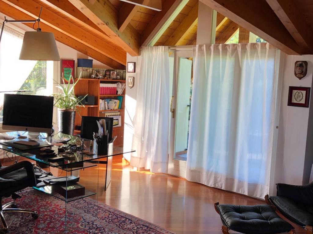 casa indipendente in vendita a Reggio nell'Emilia in zona Roncadella