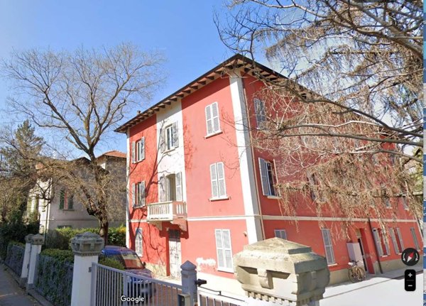 casa indipendente in vendita a Reggio nell'Emilia in zona Città Storica