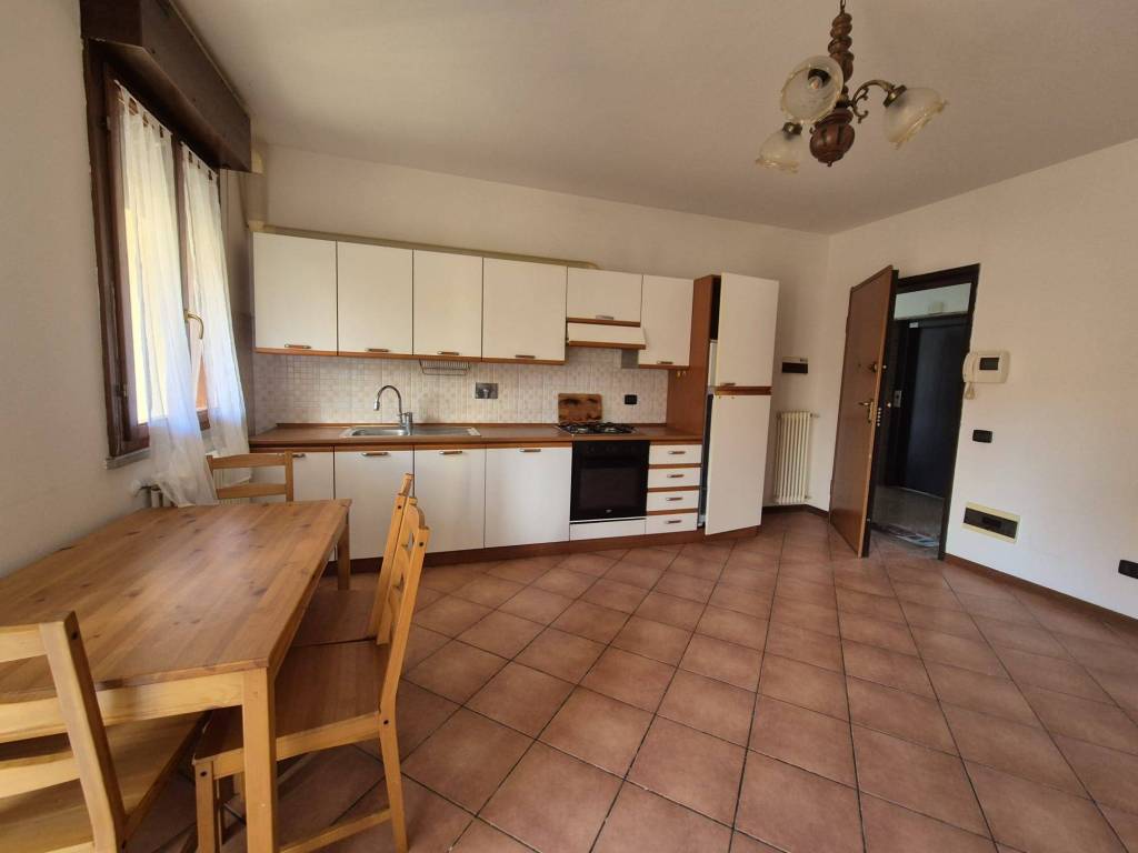 appartamento in vendita a Reggio nell'Emilia in zona Roncina