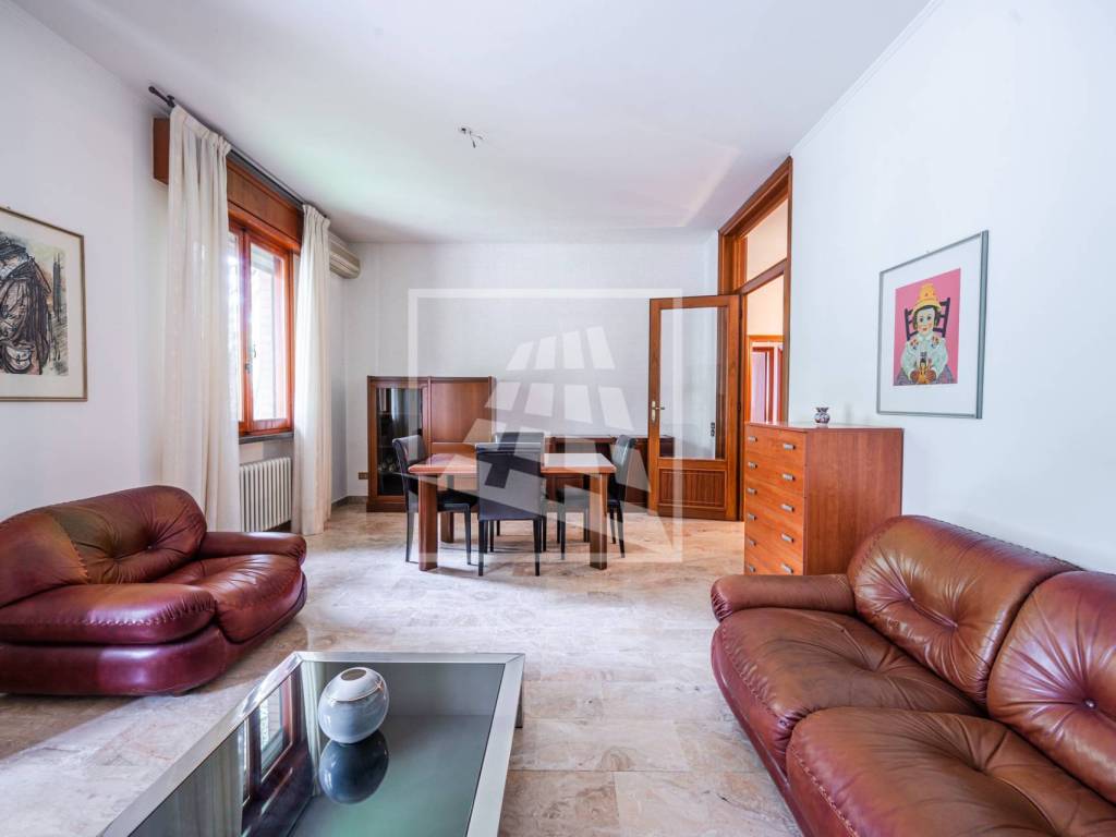 casa indipendente in vendita a Reggio nell'Emilia