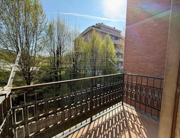 appartamento in vendita a Reggio nell'Emilia in zona Città Storica