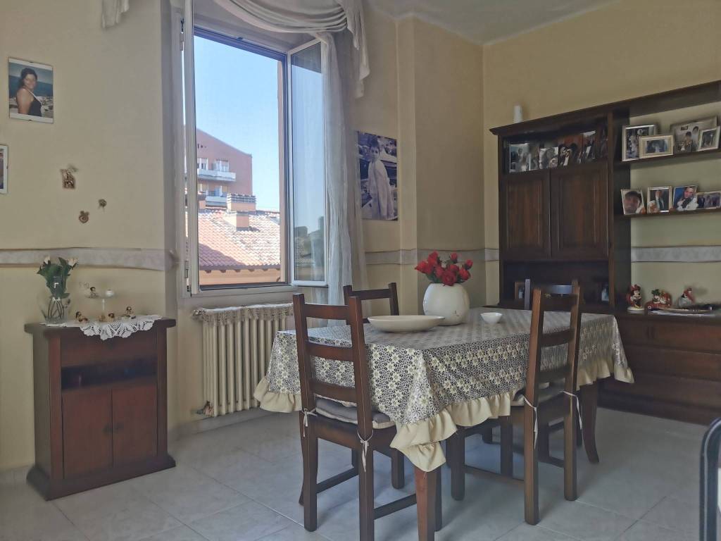 appartamento in vendita a Reggio nell'Emilia in zona Città Storica