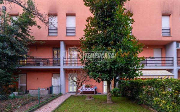 casa indipendente in vendita a Reggio nell'Emilia in zona Rivalta