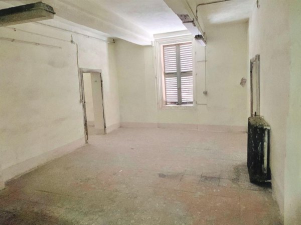 ufficio in vendita a Reggio nell'Emilia in zona Città Storica