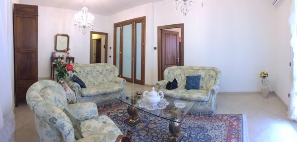 casa indipendente in vendita a Reggio nell'Emilia in zona Roncadella