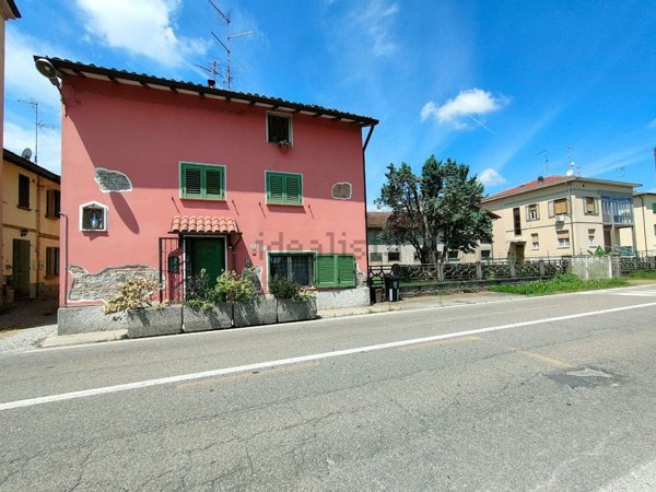 casa semindipendente in vendita a Reggio nell'Emilia