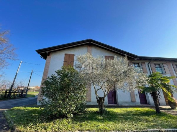 appartamento in vendita a Reggio nell'Emilia in zona Rivalta