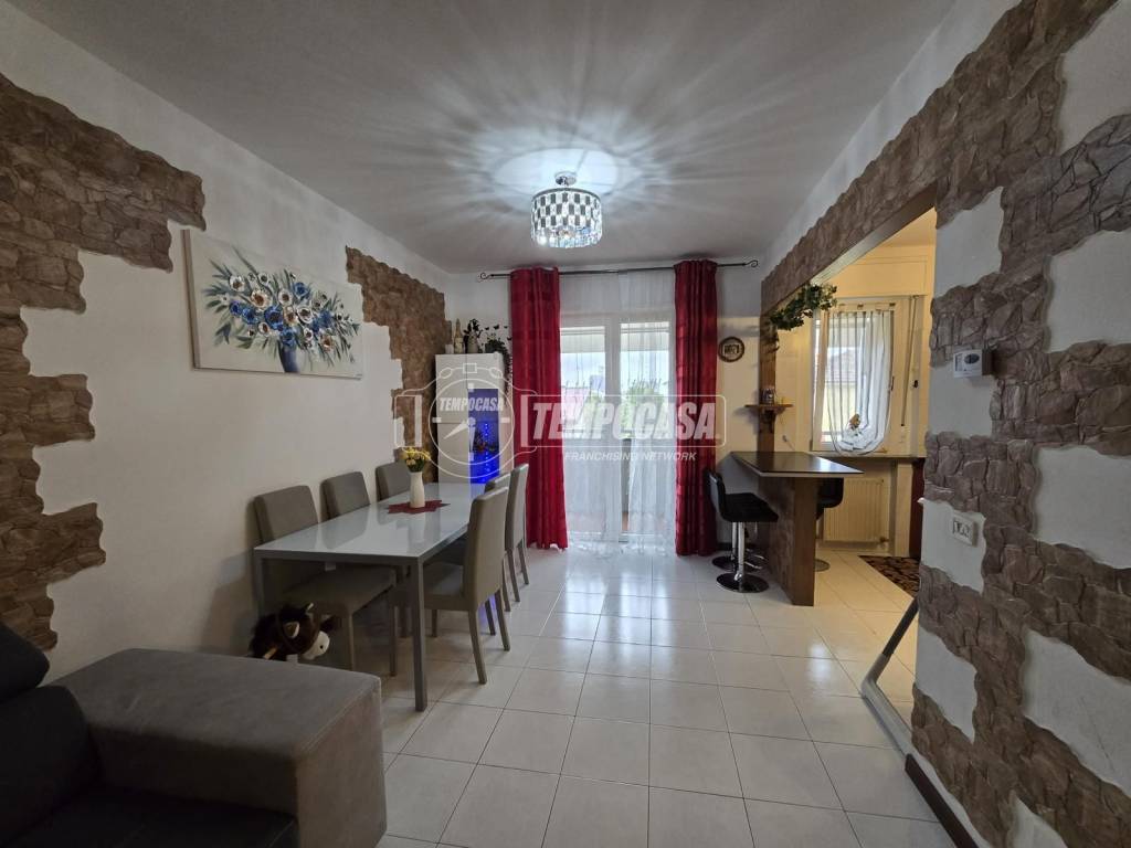 appartamento in vendita a Reggio nell'Emilia in zona Regina Pacis