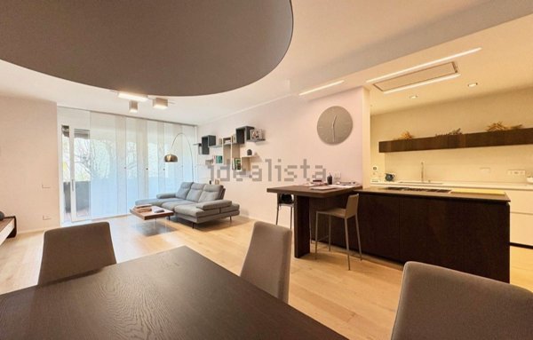 appartamento in vendita a Reggio nell'Emilia in zona Ospizio