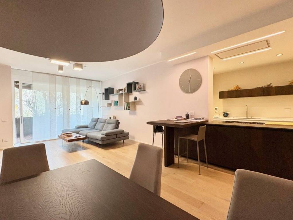appartamento in vendita a Reggio nell'Emilia in zona Ospizio