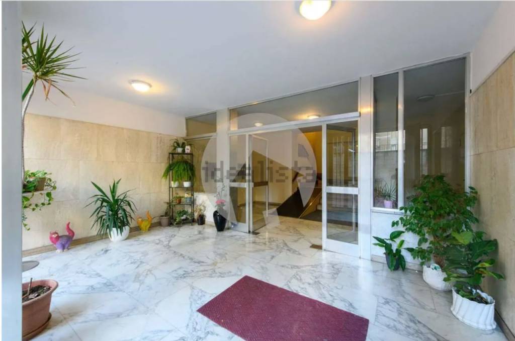 appartamento in vendita a Reggio nell'Emilia in zona Città Storica