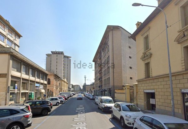 appartamento in vendita a Reggio nell'Emilia in zona Città Storica