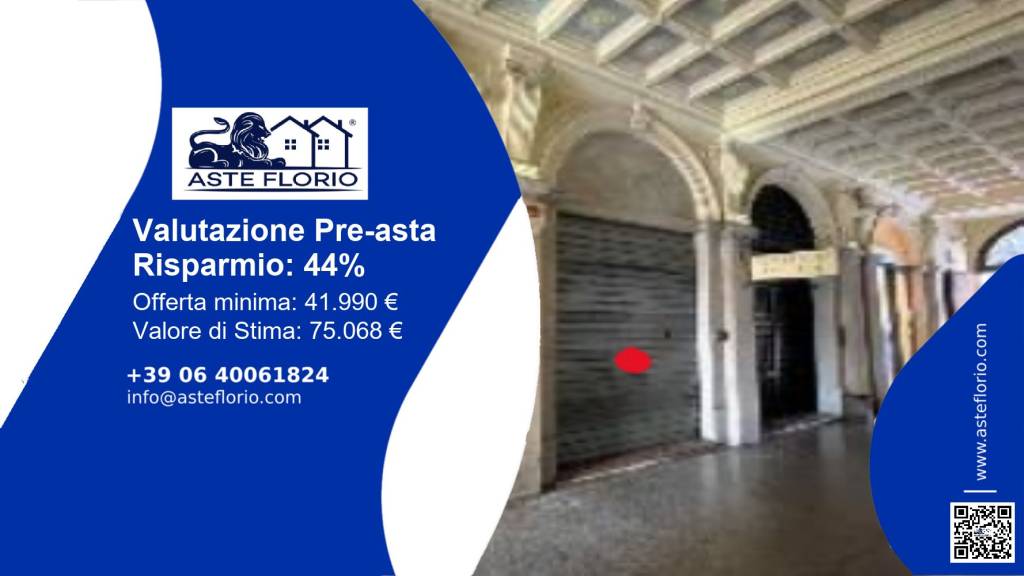 negozio in vendita a Reggio nell'Emilia in zona Città Storica