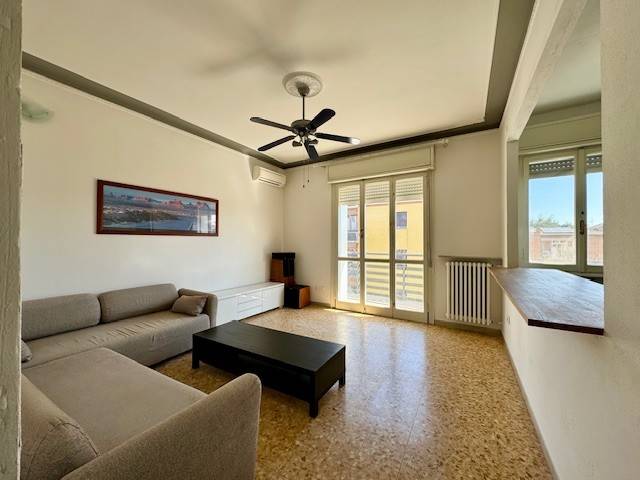 appartamento a Reggio nell'Emilia in zona San Pellegrino / Villa Canali