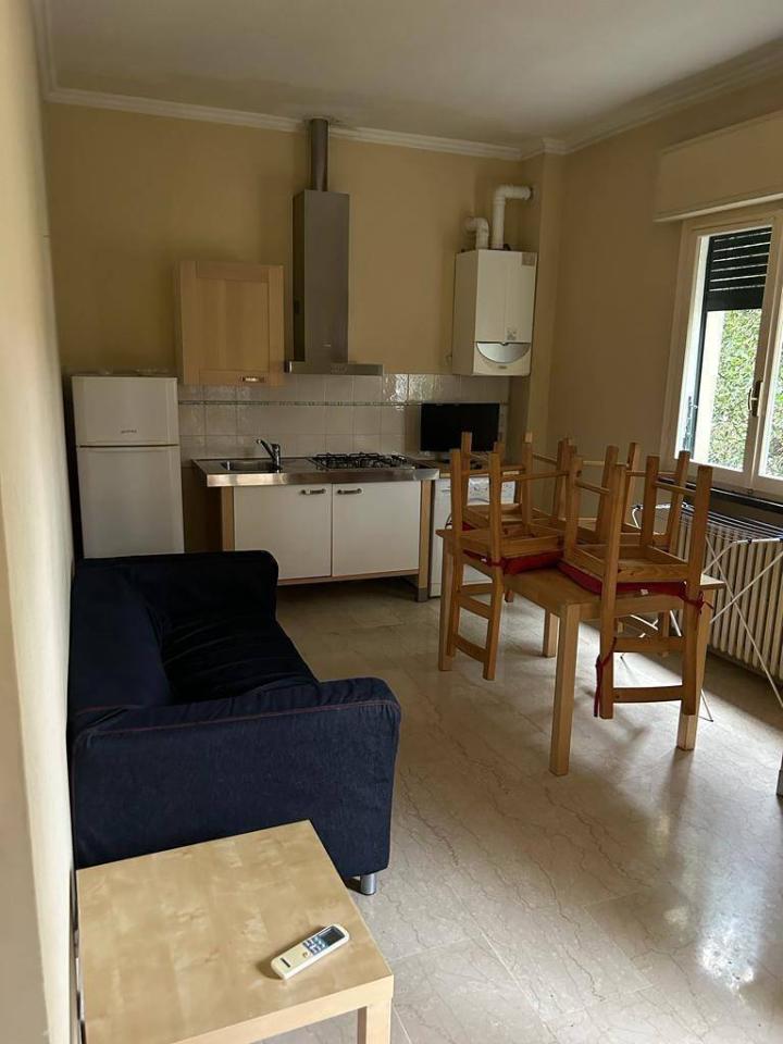 casa indipendente in vendita a Reggio nell'Emilia in zona Città Storica