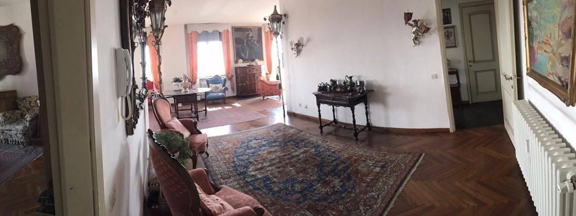appartamento in vendita a Reggio nell'Emilia in zona Città Storica