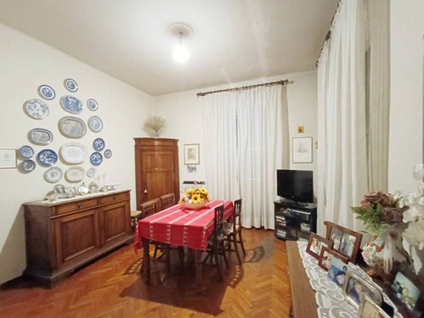 appartamento in vendita a Reggio nell'Emilia in zona Città Storica