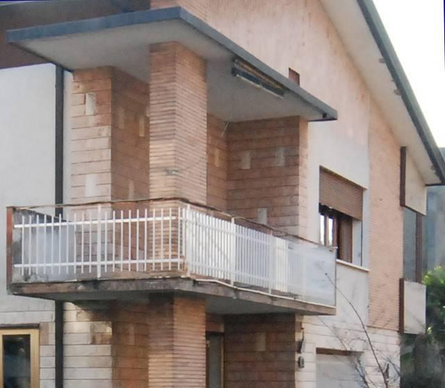 casa indipendente in vendita a Reggio nell'Emilia in zona San Bartolomeo