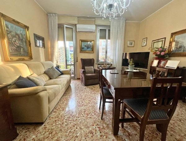 appartamento in vendita a Reggio nell'Emilia in zona Città Storica