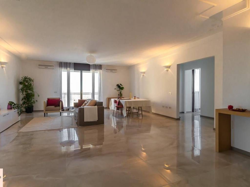 appartamento in vendita a Reggio nell'Emilia in zona Carrozzone