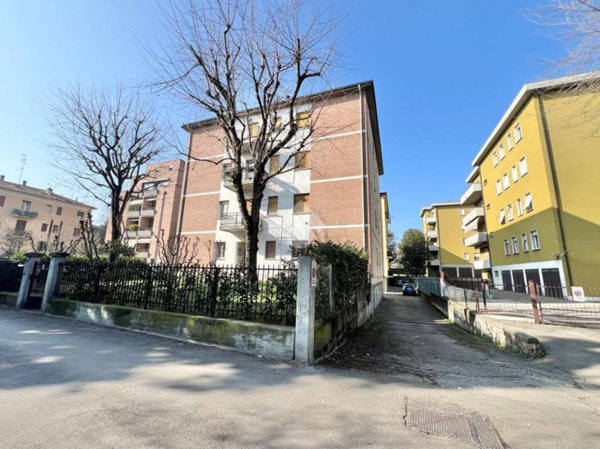 appartamento in vendita a Reggio nell'Emilia in zona Gattaglio