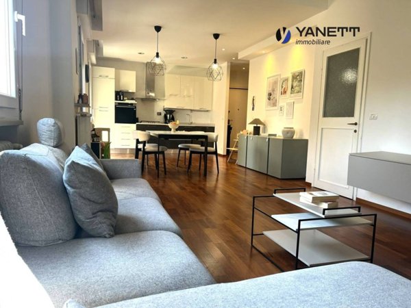 appartamento in vendita a Reggio nell'Emilia in zona Città Storica