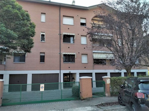appartamento in vendita a Reggio nell'Emilia in zona Tribunale
