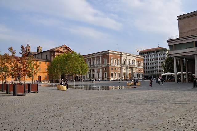 appartamento in vendita a Reggio nell'Emilia in zona Città Storica