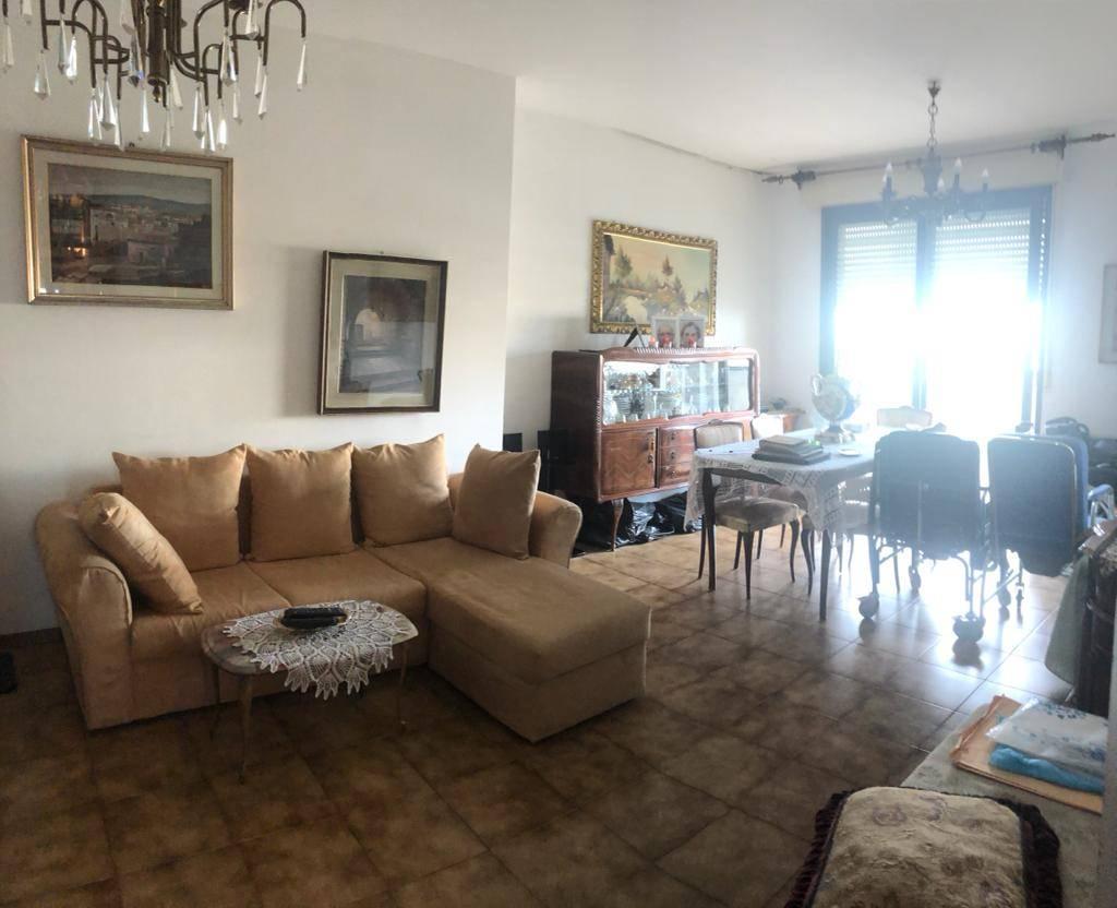 appartamento in vendita a Reggio nell'Emilia in zona Città Storica