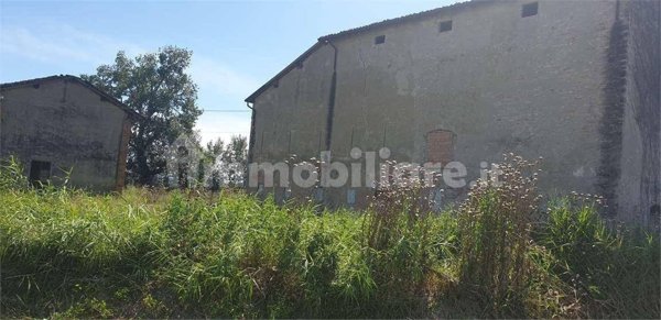 terreno edificabile in vendita a Reggio nell'Emilia in zona Città Storica