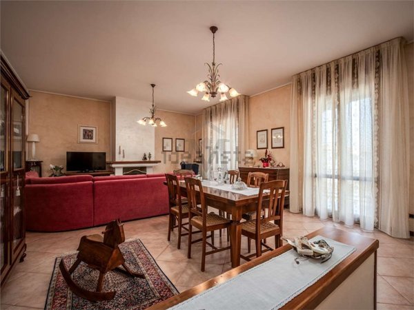 appartamento in vendita a Reggio nell'Emilia in zona San Bartolomeo