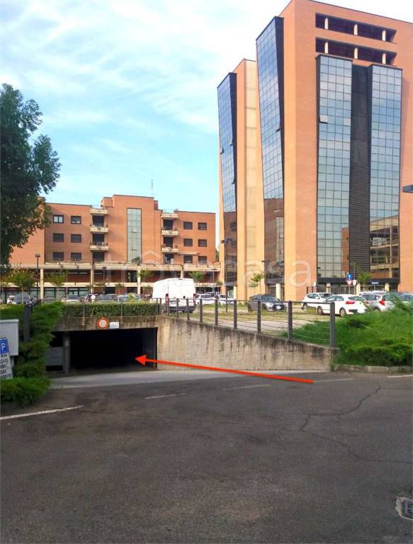 appartamento in vendita a Reggio nell'Emilia in zona Tribunale