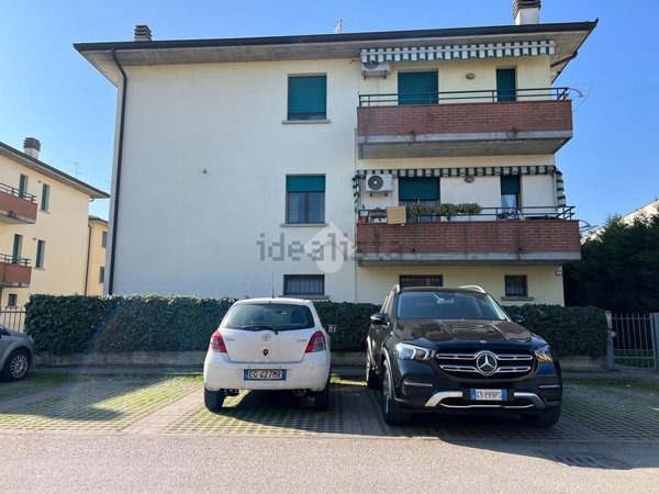 appartamento in vendita a Reggio nell'Emilia in zona Pieve Modolena